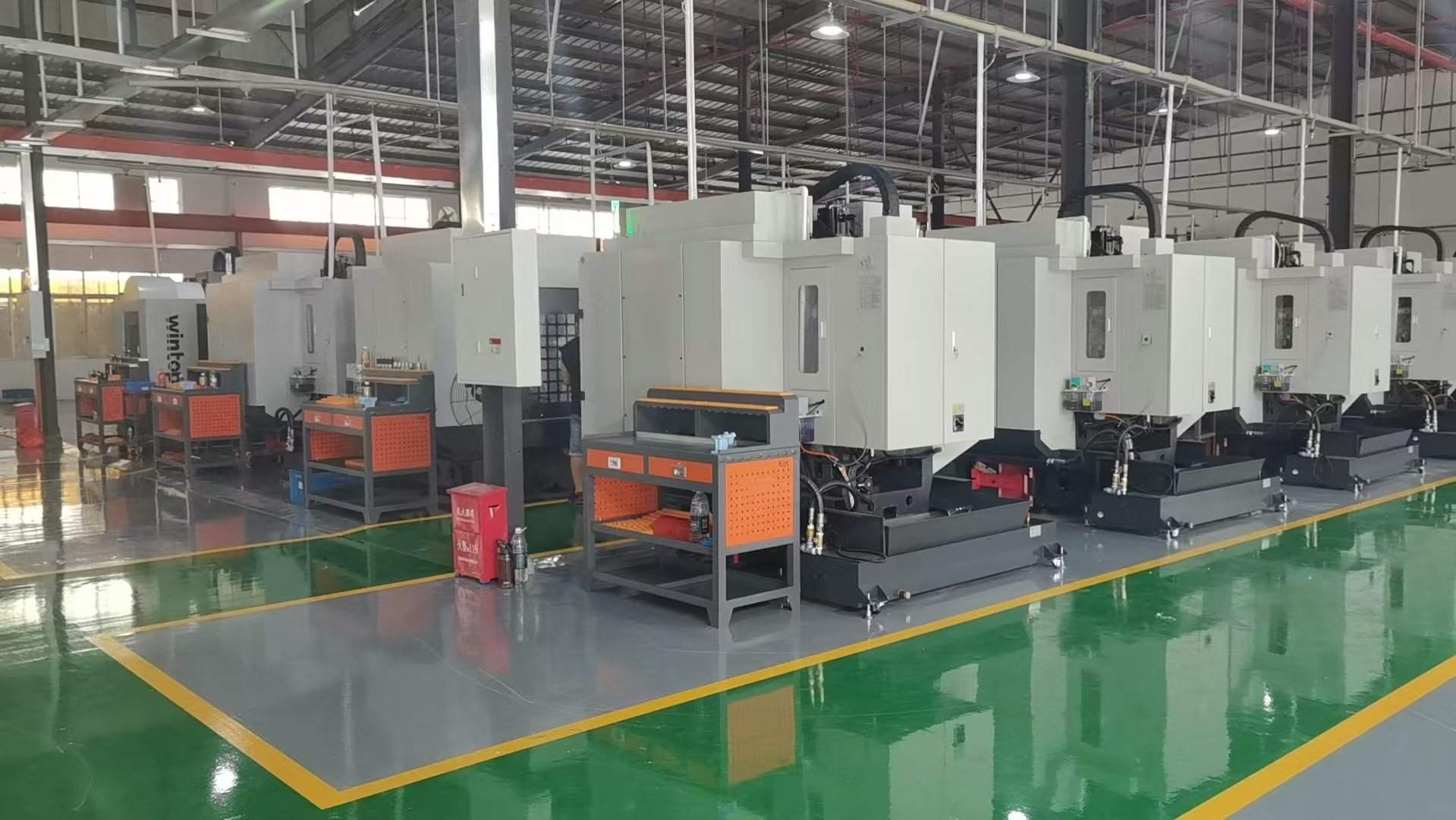 Dali vertical machining center